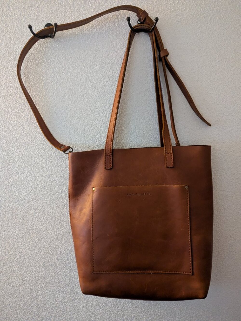 Portland Leather Crossbody Tote